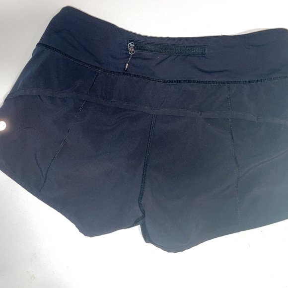 Size 4 Lululemon Low-Rise Speed-Up Shorts in Black - Picture 1 of 2
